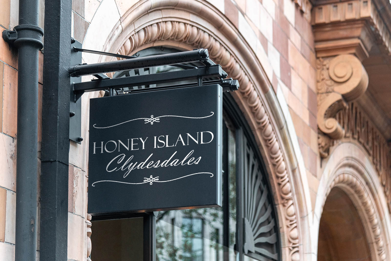 Honey Island Clydesdales logo